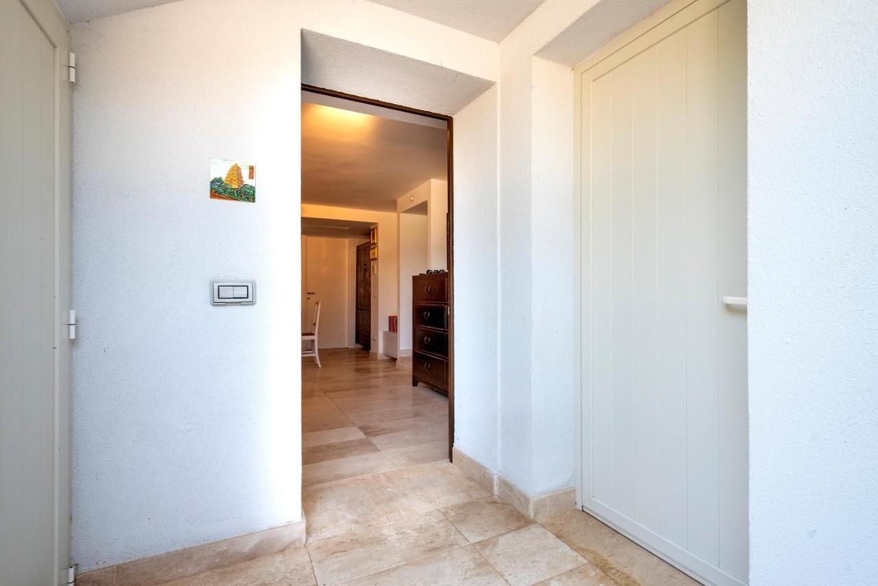 Charming Seafront Apartment With Garden And Patio Фертилия Екстериор снимка