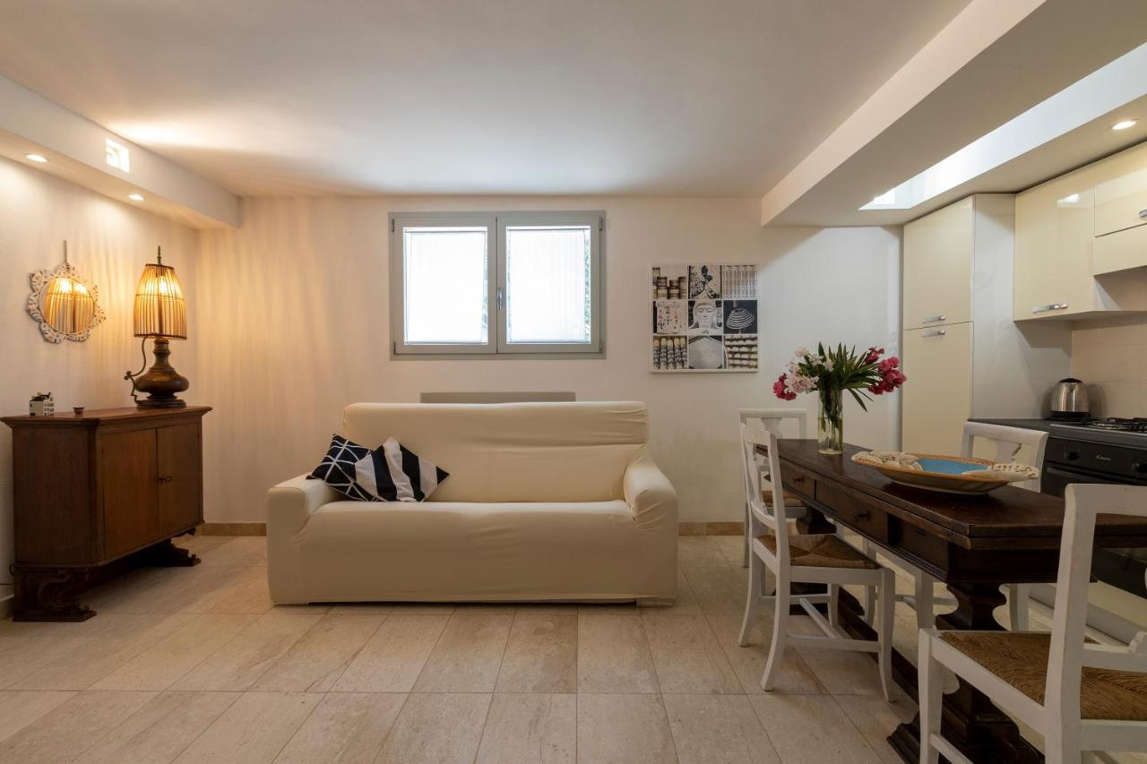Charming Seafront Apartment With Garden And Patio Фертилия Екстериор снимка