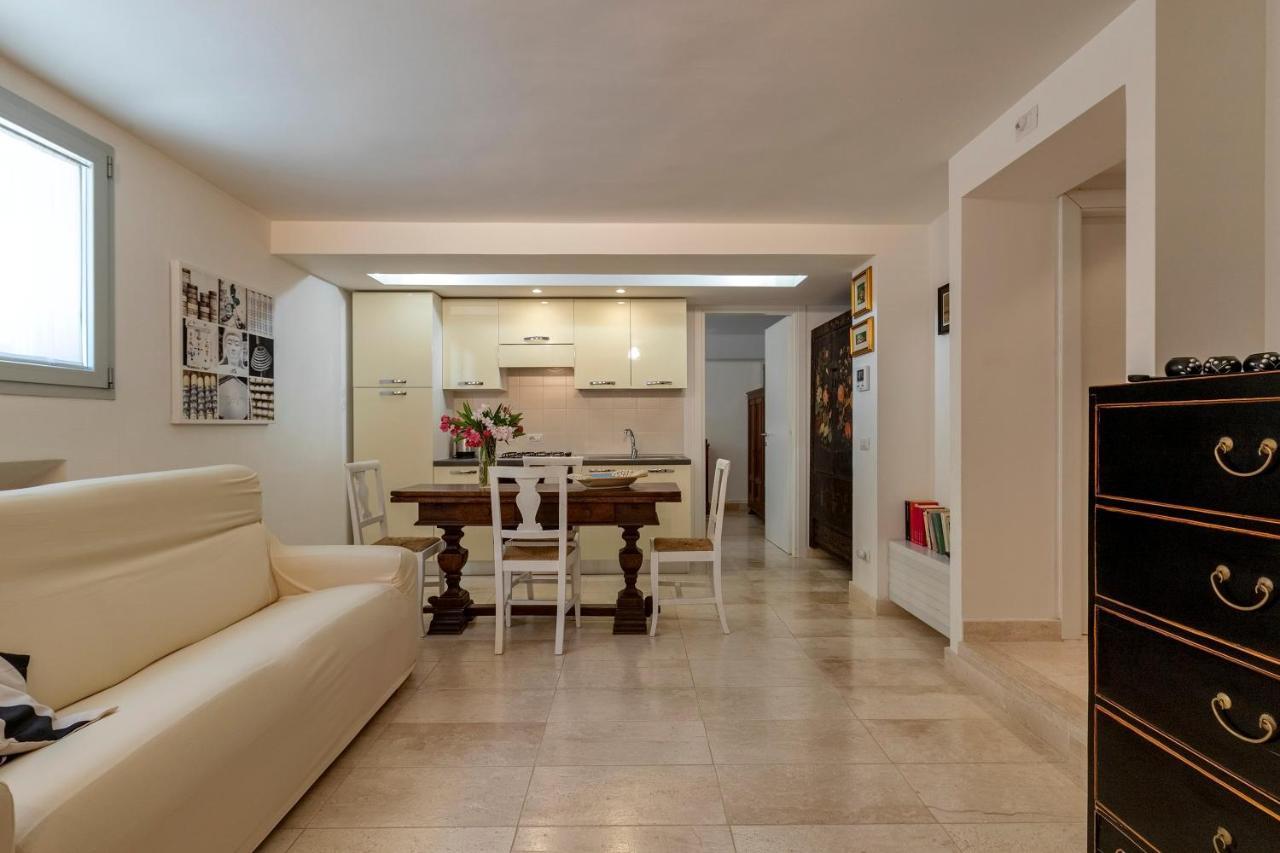 Charming Seafront Apartment With Garden And Patio Фертилия Екстериор снимка